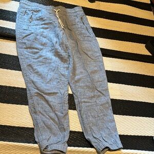 Athleta joggers never worn